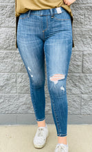 Load image into Gallery viewer, Judy Blue Mid-Rise Destroy Pull-On Skinny Jegging
