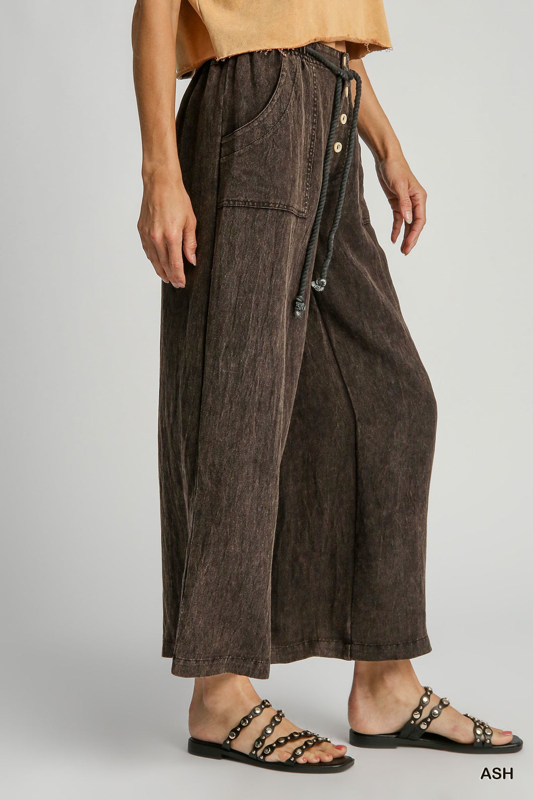 Snow Wash Waistband Pants