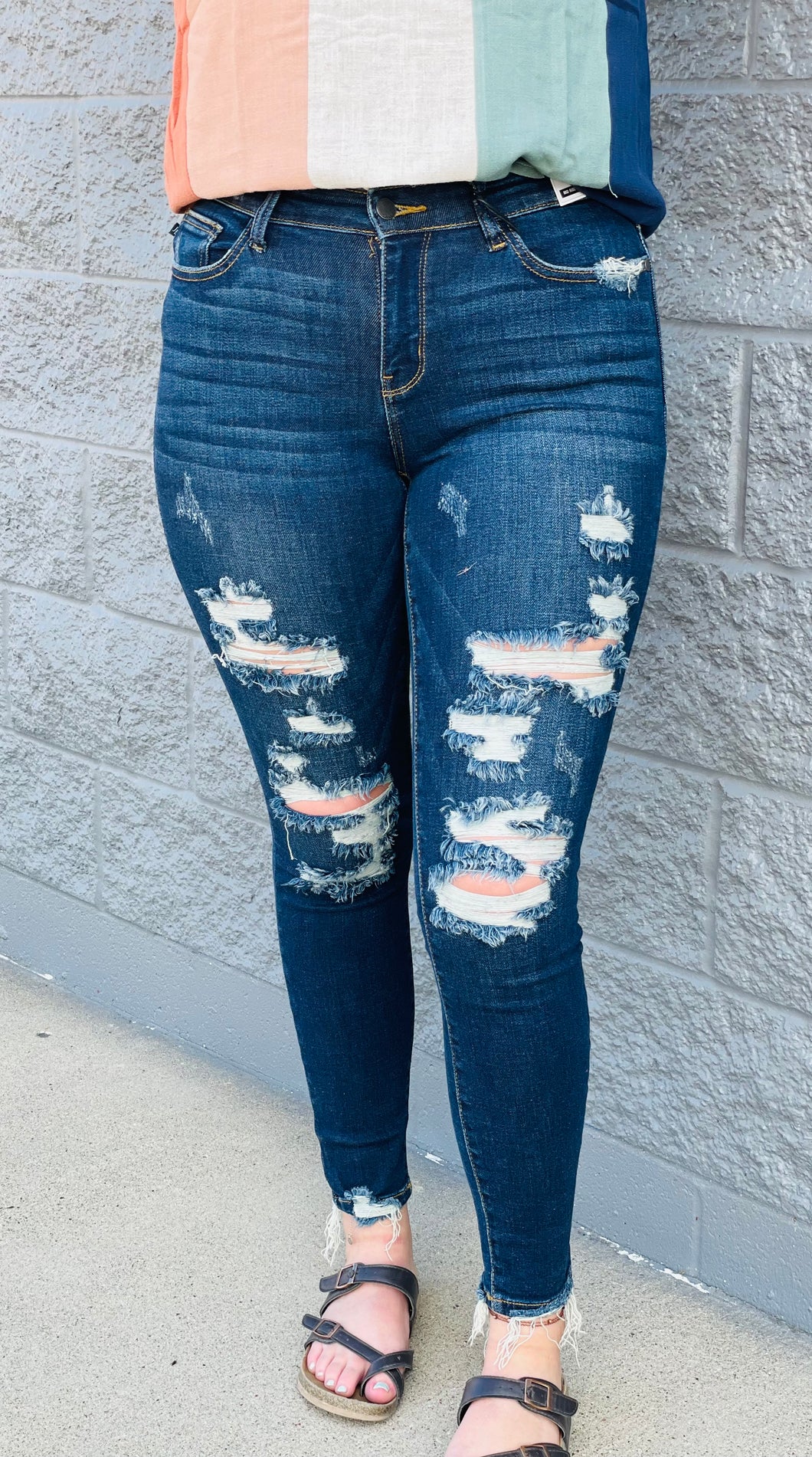 Judy Blue Mid-Rise Destroyed Skinny Jeans