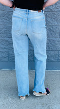 Load image into Gallery viewer, Judy Blue Destroy Hem Straight Jean
